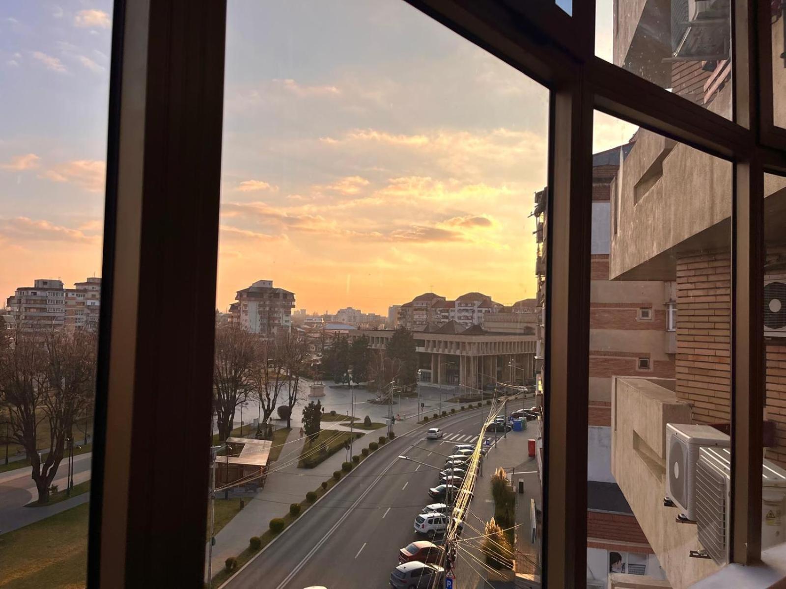 Hotel Dambovita Тырговиште Экстерьер фото